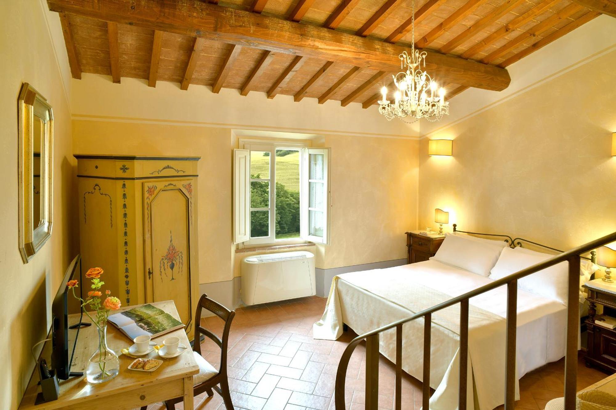 Locanda Le Giunche Guardistallo Bagian luar foto