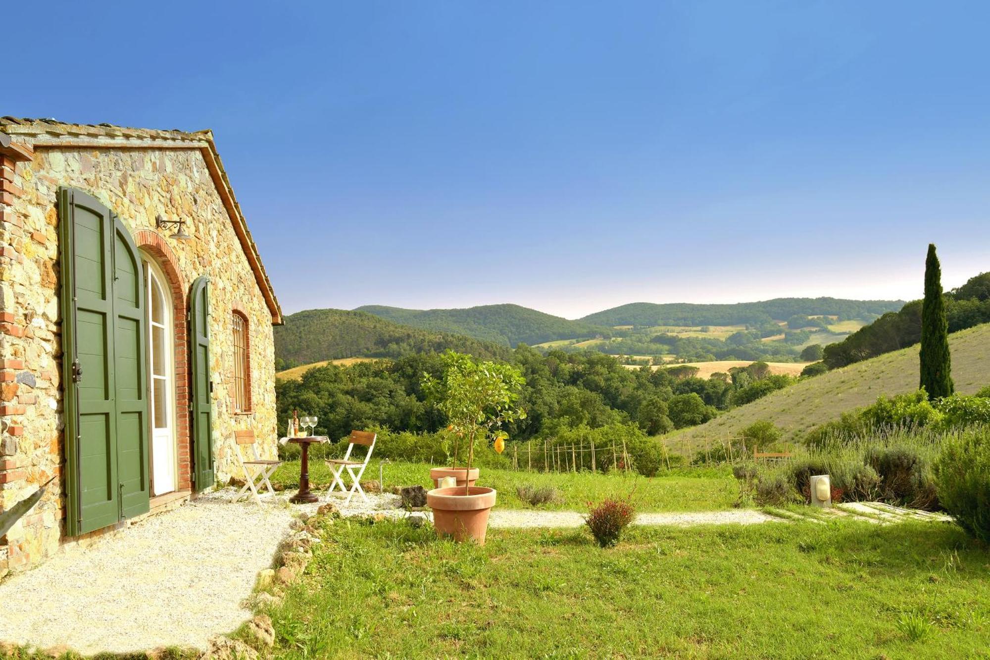 Locanda Le Giunche Guardistallo Bagian luar foto