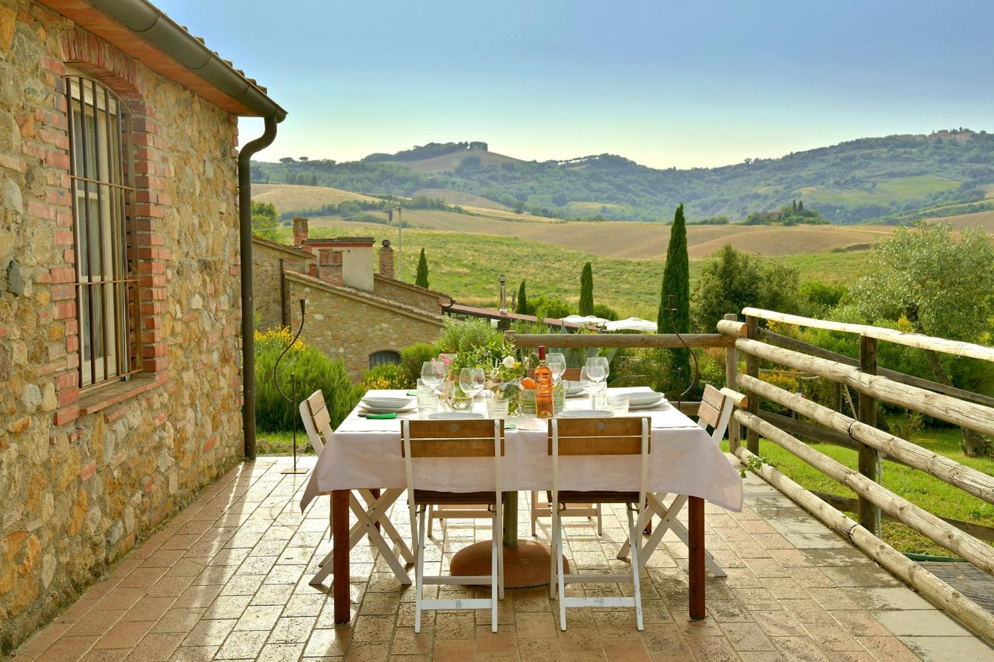 Locanda Le Giunche Guardistallo Bagian luar foto